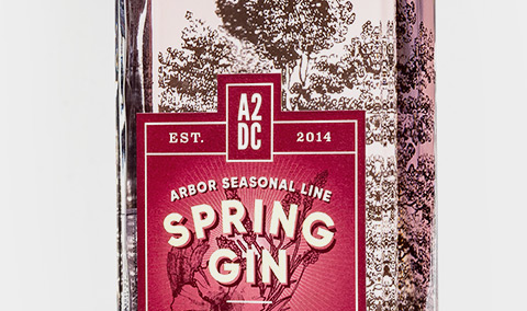 Closeup of a digitally printed gin label