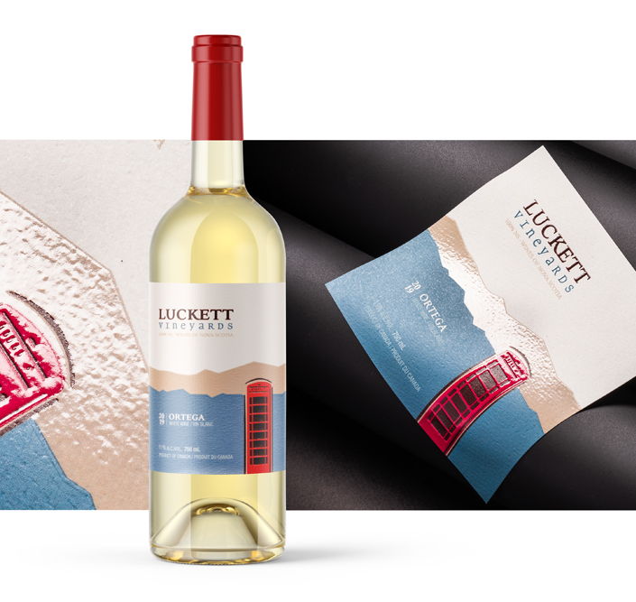 Bottle of Luckett Vineyards white wine label